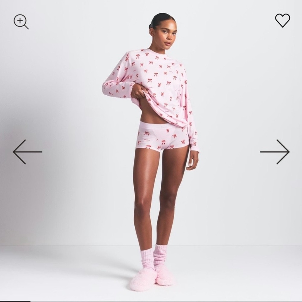 SKIMS boyfriend long sleeved T-shirt and short boxer set